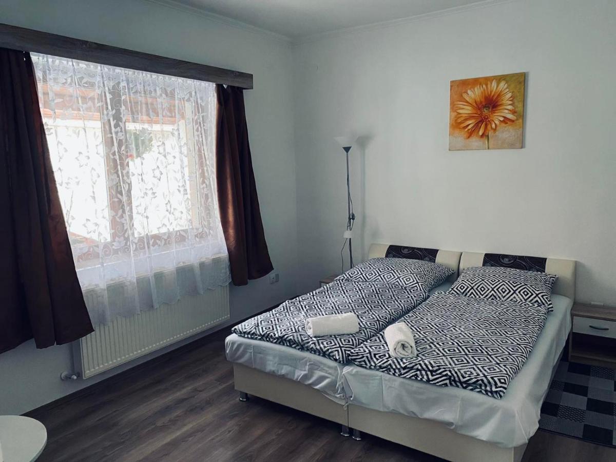 Sator-Hegy Vendeghaz Hotell Abaújszántó Exteriör bild