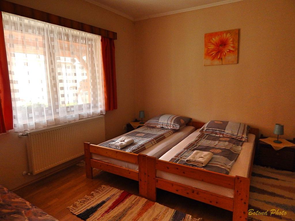 Sator-Hegy Vendeghaz Hotell Abaújszántó Exteriör bild